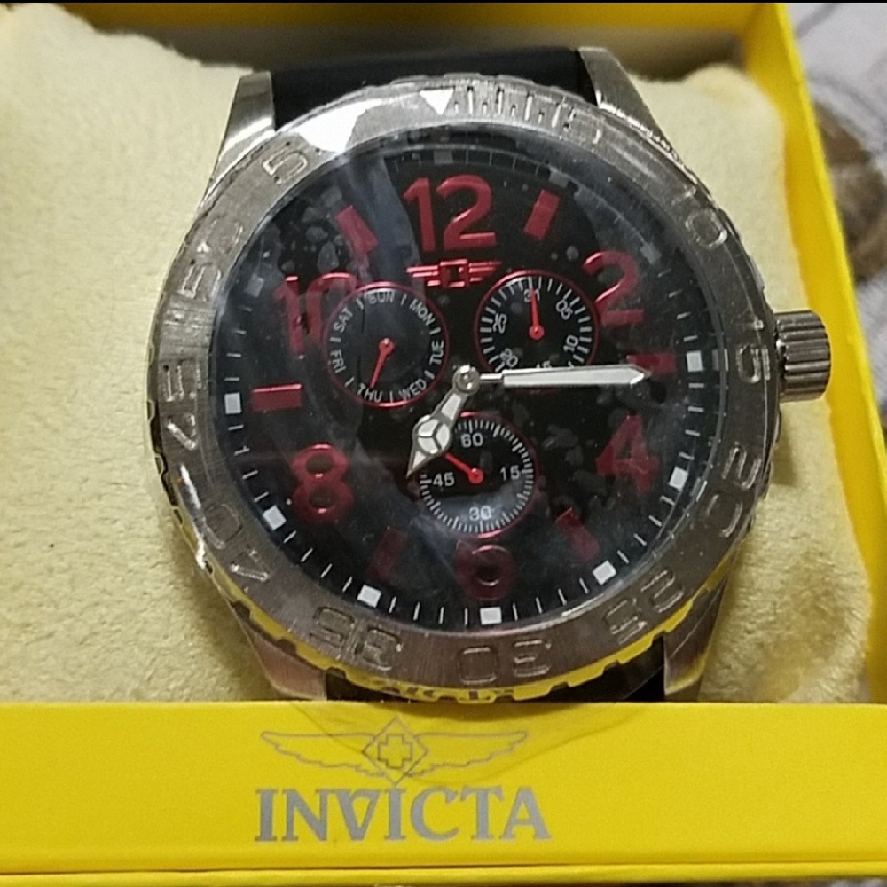 INVICTA MENS WATCH